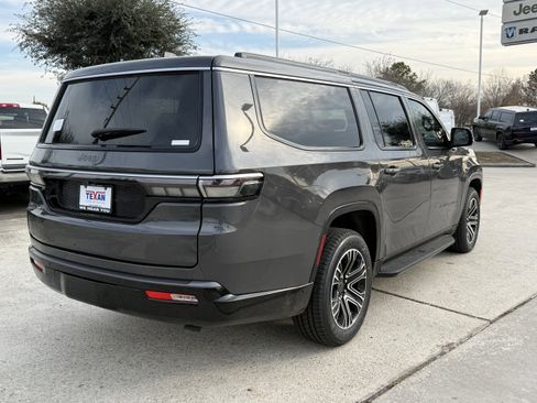 New 2026 Jeep Grand Wagoneer L 2WD image 5