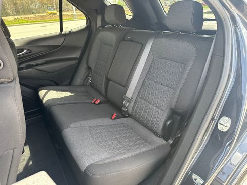 Used 2023 Chevrolet Equinox LT FWD image 17