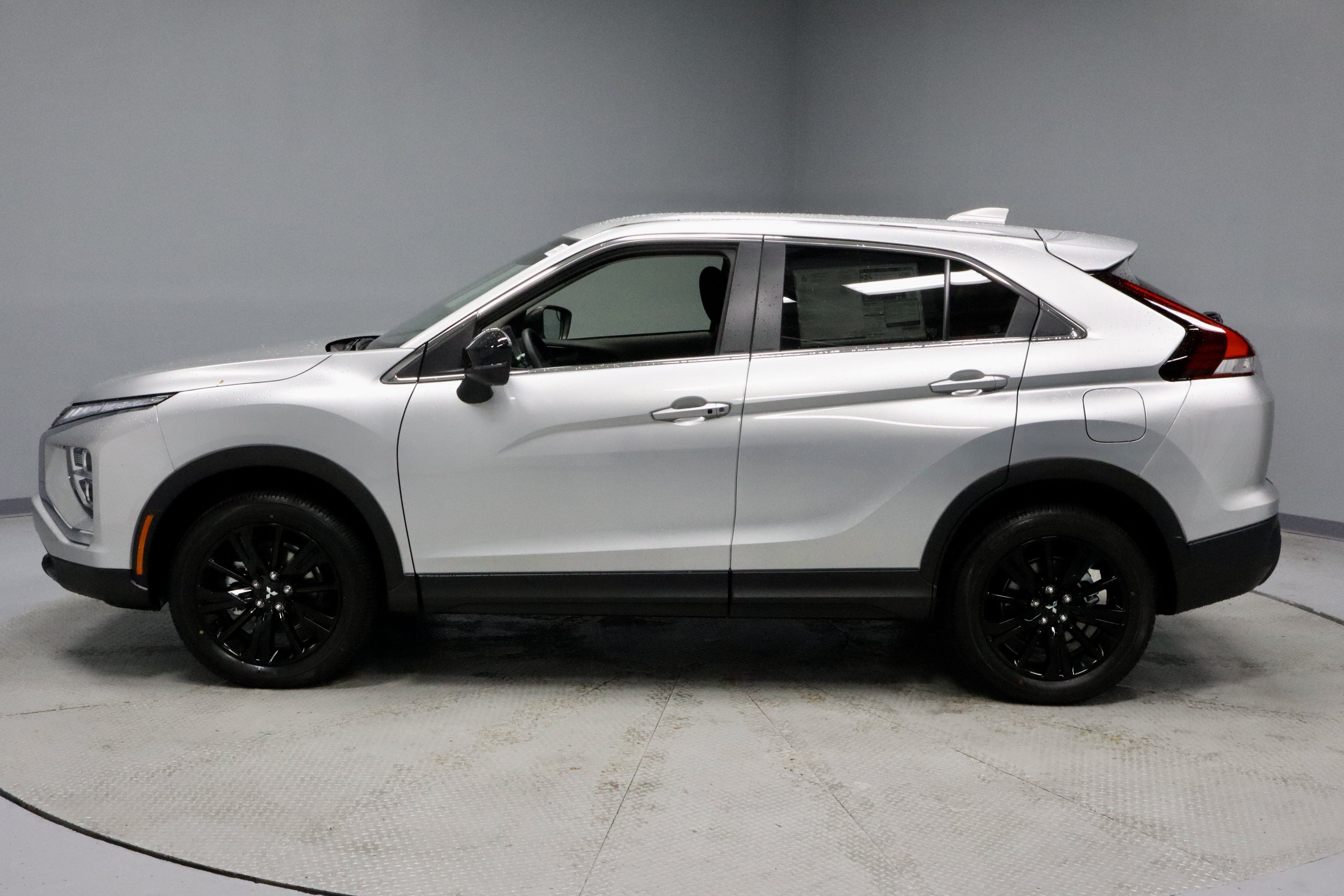 New 2026 Mitsubishi Eclipse Cross LE AWD/4WD image 5