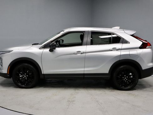 New 2026 Mitsubishi Eclipse Cross LE image 5