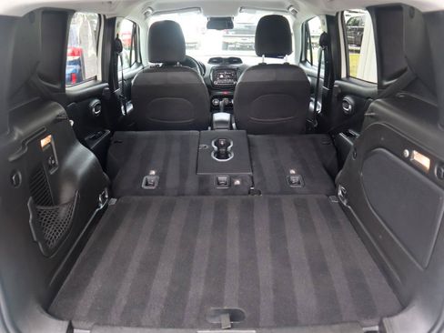 Used 2017 Jeep Renegade Altitude AWD/4WD image 47