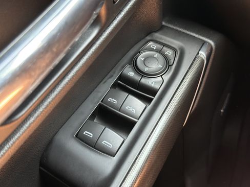 Used 2019 GMC Sierra 1500 AT4 w/ AT4 Premium Package AWD/4WD image 17