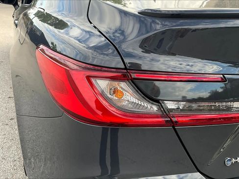 Used 2025 Toyota Camry SE image 28