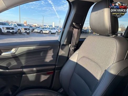 New 2026 Ford Escape SE FWD image 23