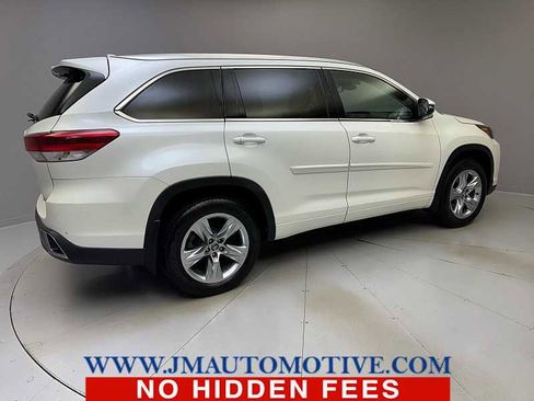 Used 2017 Toyota Highlander Limited image 5