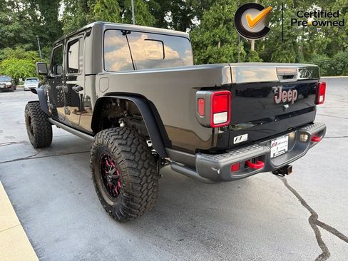 Certified 2023 Jeep Gladiator Rubicon w/ Cold Weather Group AWD/4WD image 15