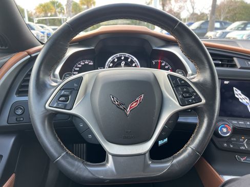 Used 2019 Chevrolet Corvette 2LT w/ 2LT Preferred Equipment Group image 18