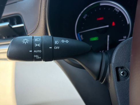 Used 2022 Toyota Sienna Platinum image 29