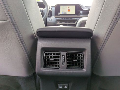 Used 2026 Toyota Camry SE FWD image 26