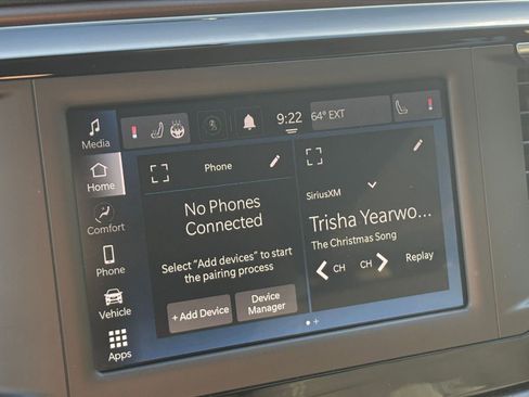 Used 2023 Chrysler Voyager LX image 21