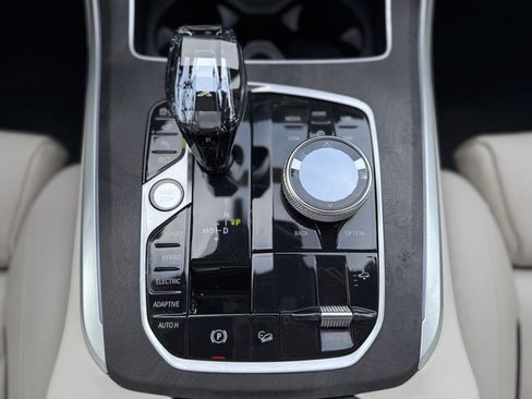 Used 2023 BMW X5 xDrive45e w/ Executive Package image 18