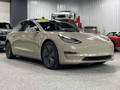 Used 2019 Tesla Model 3 Long Range AWD/4WD image 7