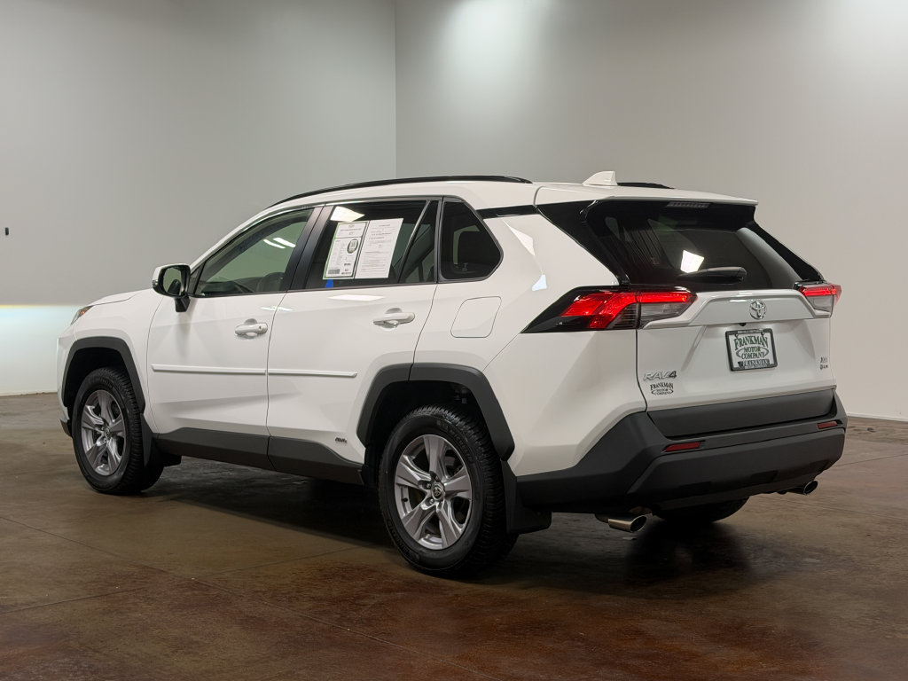 Used 2025 Toyota RAV4 XLE AWD/4WD image 26