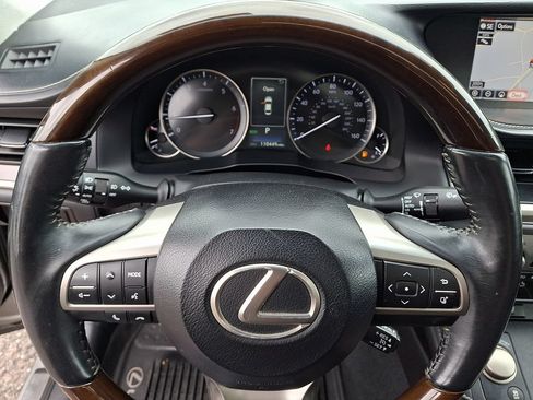 Used 2016 Lexus ES 350 w/ Navigation System Package FWD image 21