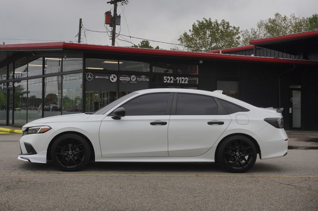 Used 2022 Honda Civic Sport image 4