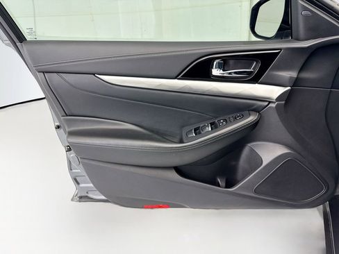 Used 2023 Nissan Maxima SV w/ Floor Mat Group FWD image 23