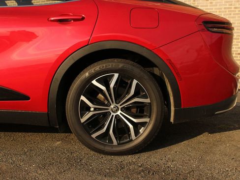 Used 2024 Toyota Crown image 4