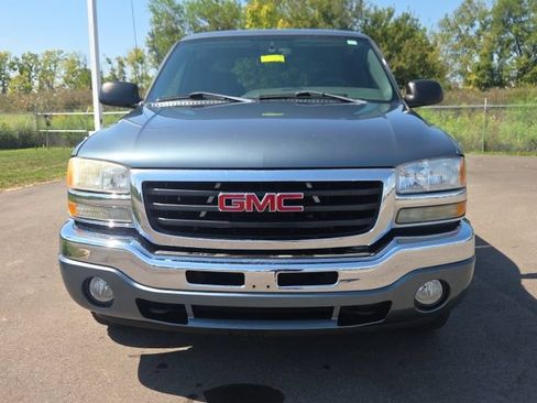 Used 2006 GMC Sierra 1500 SLE w/ Sierra Special Edition RWD image 3