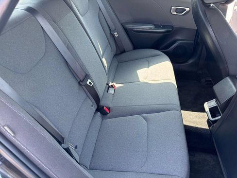 Used 2025 Kia K4 FWD image 29