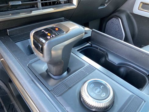 Used 2025 GMC Hummer EV 3X AWD/4WD image 17