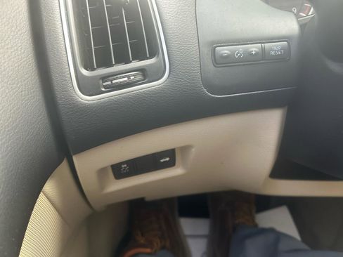 Used 2019 INFINITI Q50 Luxe w/ Essential Package (3.0T Luxe) image 27