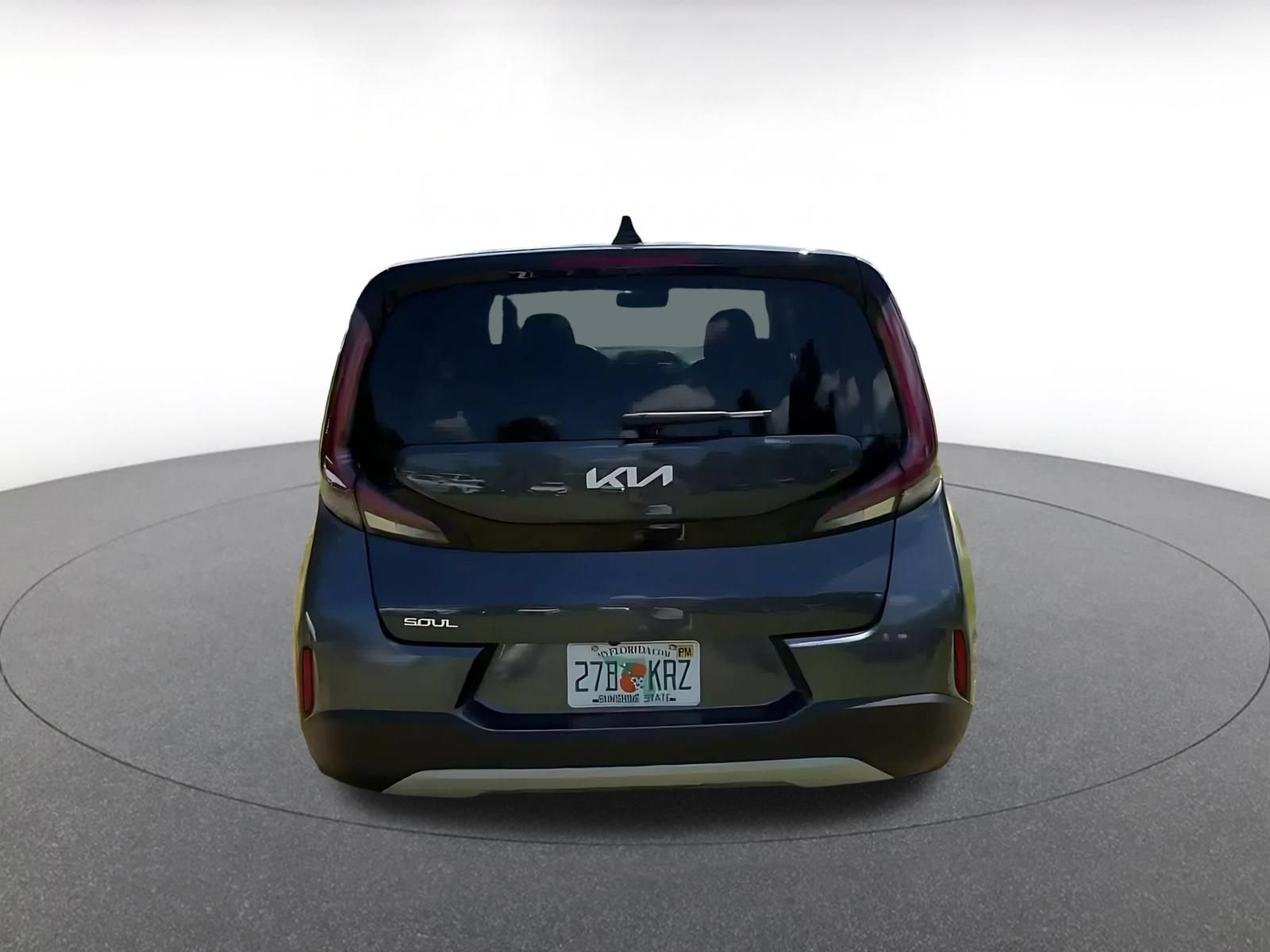 Used 2025 Kia Soul LX w/ LX Technology Package FWD image 12