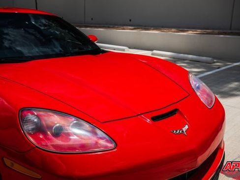 Used 2013 Chevrolet Corvette Z06 w/ 3LZ Preferred Equipment Group RWD image 25