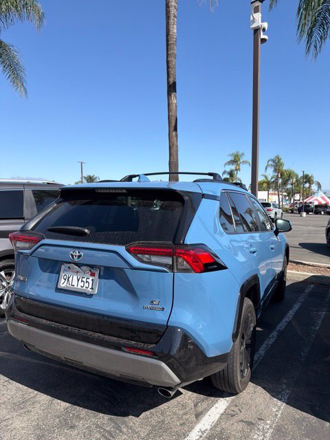 Used 2024 Toyota RAV4 SE AWD/4WD image 2