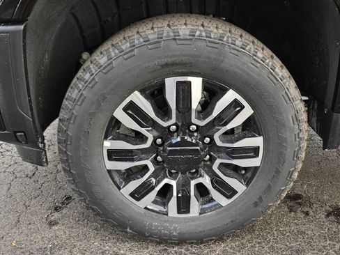 New 2025 GMC Sierra 2500 Denali Ultimate image 17