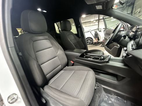 Certified 2025 Chevrolet Equinox LT AWD/4WD image 28