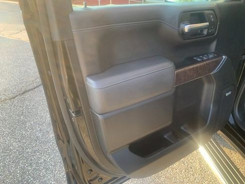 Used 2019 GMC Sierra 1500 Denali w/ Denali Ultimate Package image 23