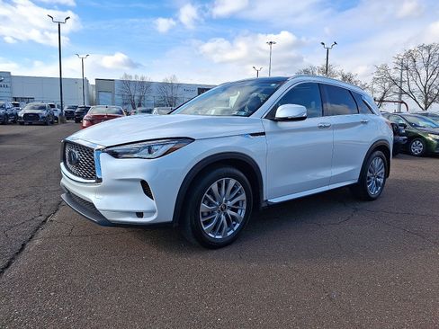 Certified 2023 INFINITI QX50 Luxe image 3