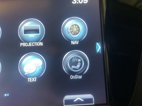 Used 2020 Buick Envision Essence w/ Experience Buick Package AWD/4WD image 8