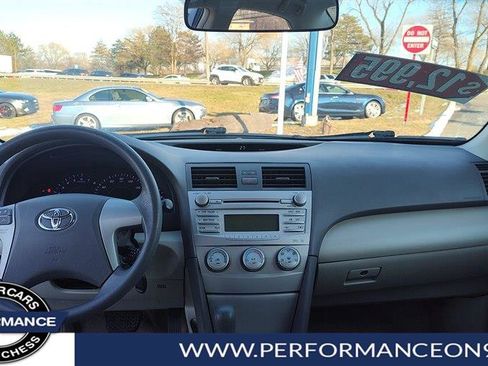 Used 2010 Toyota Camry LE image 13