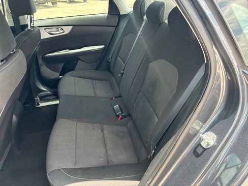 Used 2023 Kia Forte LXS FWD image 15