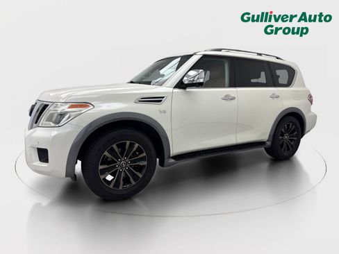 Used 2017 Nissan Armada Platinum w/ Interior Lighting Package RWD image 2