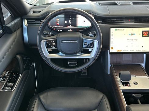 Used 2024 Land Rover Range Rover Autobiography AWD/4WD image 17