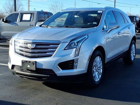 Used 2019 Cadillac XT5 AWD image 2