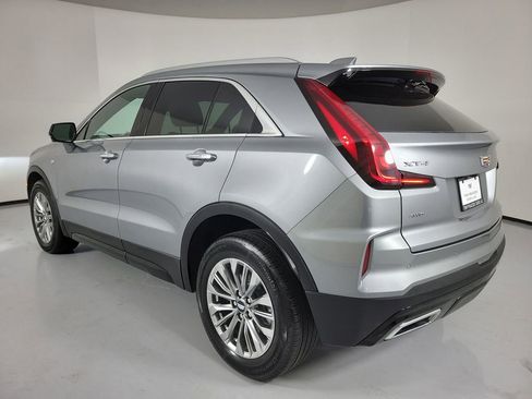 Certified 2025 Cadillac XT4 Premium Luxury image 2