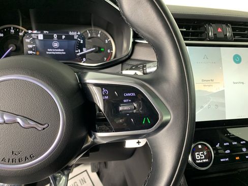 Used 2022 Jaguar F-PACE S image 21