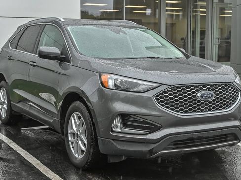 Certified 2024 Ford Edge SEL w/ Convenience Package AWD/4WD image 12