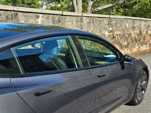 Used 2023 Tesla Model 3 Standard Range image 17