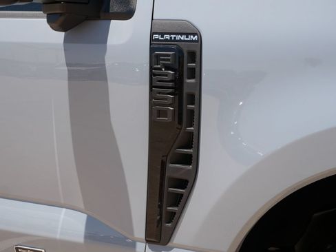 New 2026 Ford F250 Platinum w/ FX4 Off-Road Package AWD/4WD image 8