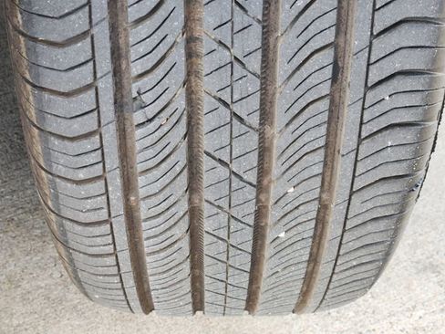 Used 2024 Cadillac XT4 Premium Luxury image 11