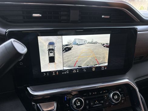 Used 2025 GMC Sierra 2500 Denali Ultimate AWD/4WD image 17