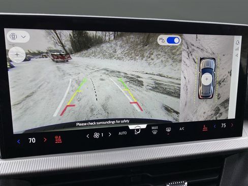 New 2026 Ford Explorer ST-Line w/ ST-Line Street Pack image 11