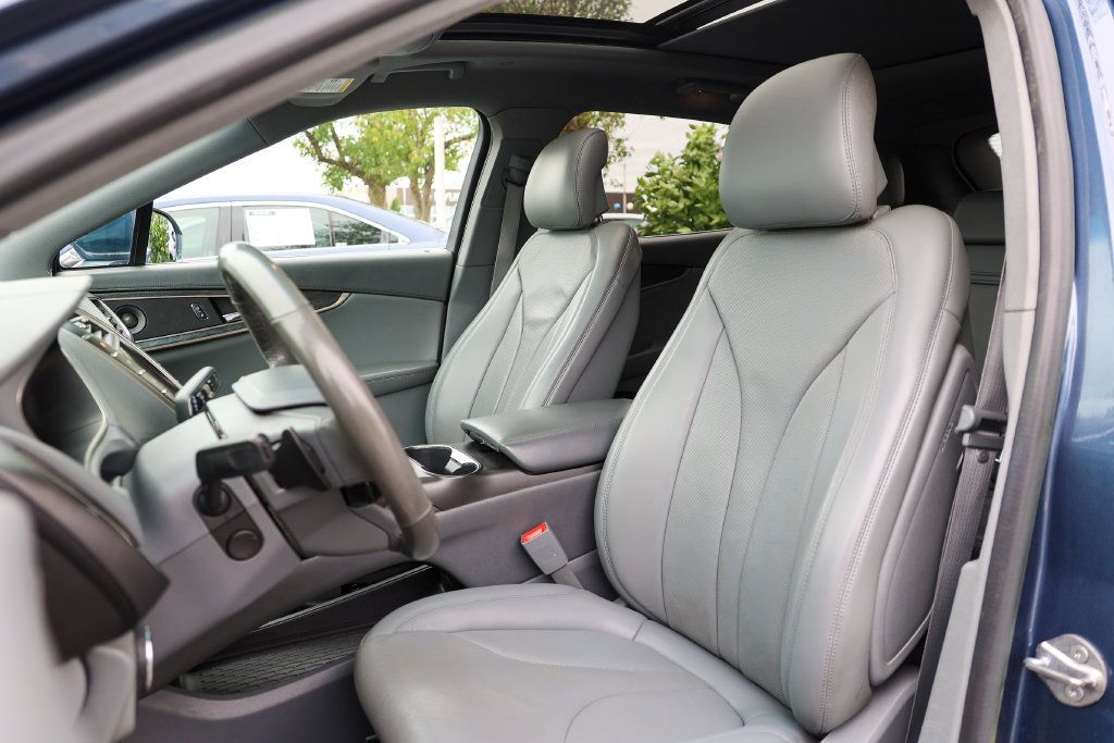 Used 2019 Lincoln Nautilus Reserve AWD/4WD image 38