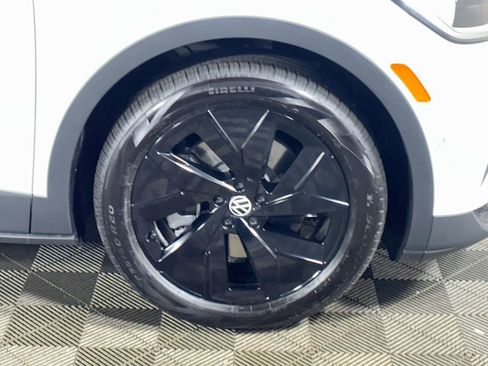 New 2026 Volkswagen ID.4 Pro S image 24