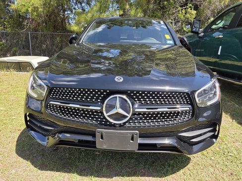 Used 2023 Mercedes-Benz GLC 300 4MATIC Coupe image 3