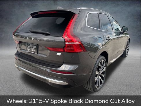 Used 2023 Volvo XC60 T8 Ultimate AWD/4WD image 8